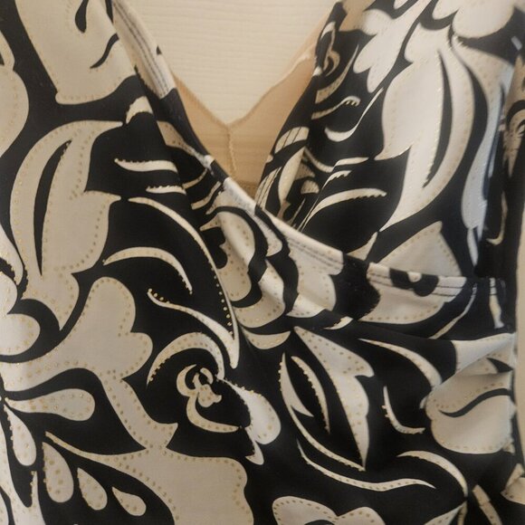 Inches away slimming swimsuit flattering Tummy Control black beige Floral 20 - Picture 3 of 9